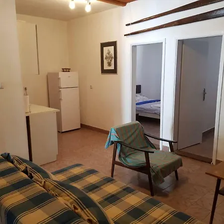 Kuca Pavle Trsteno Budva